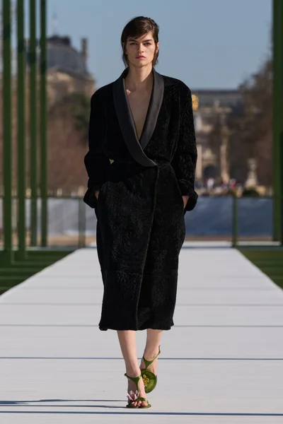 Look 65